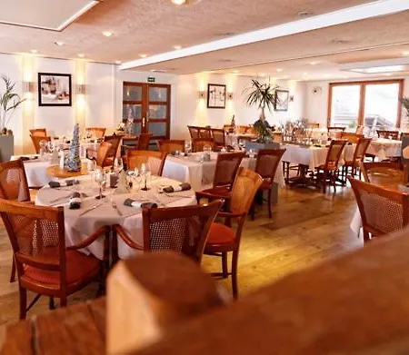 Restaurant & Bien-etre Le Des Roches
